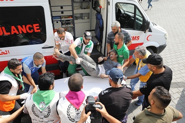 دستکم 60 شهید و 100 زخمی در حمله هوایی رژیم صهیونیستی به مسجد و بازاری در نوار غزه