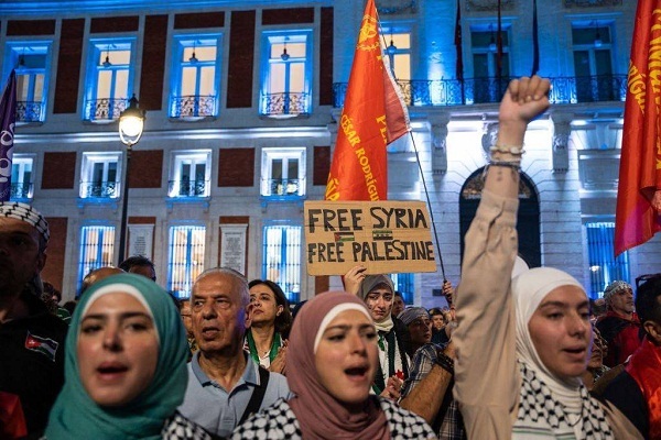 فراخوان حماس برای خروش روز جمعه جهان در حمایت از فلسطین/تداوم راهپیمایی‌ها در آمریکا و اروپا