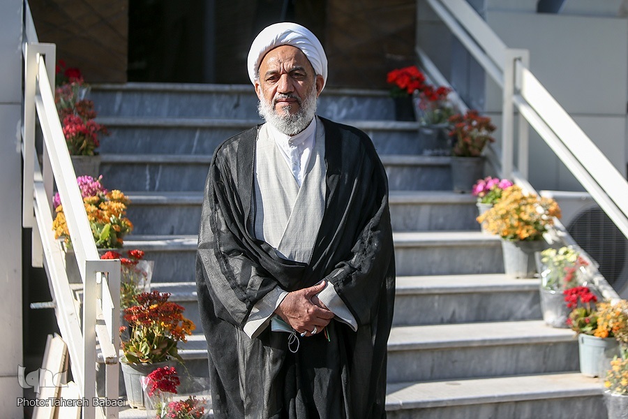 حجت‌الاسلام و المسلمین مرتضی آقاتهرانی، رئیس کمیسیون فرهنگی مجلس