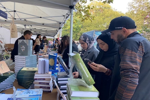 حضور نمایندگی المصطفی در نمایشگاه کتاب ماخاچکالا جمهوری داغستان