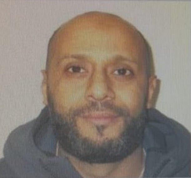 عبدالسلام ۴۵ ساله اهل تونس