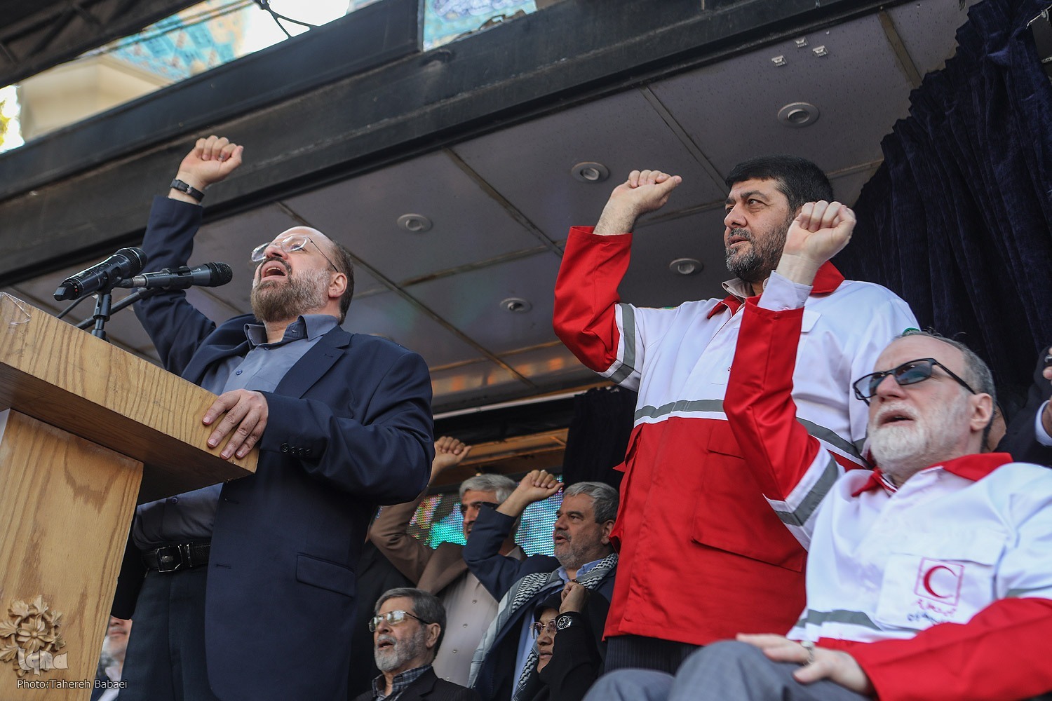 خروش امدادگران و کادر درمان ایران علیه حمله به مراکز درمانی غزه خروش امدادگران و کادر درمان ایران علیه حمله به مراکز درمانی غزه