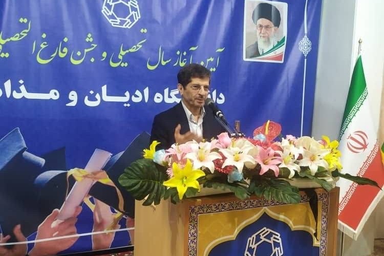 موفقیت چندانی در توسعه دانشگاه‌ در خارج از کشور نداشته‌ایم