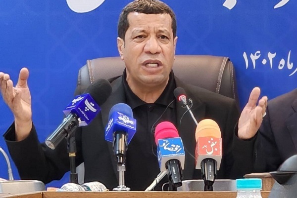 نمادهای نماز و قرآن در دو میدان تهران برپا می‌شوند + صوت و فیلم