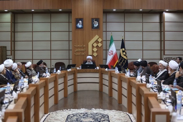 تقابل جبهه حق و باطل امروز آشکارتر است