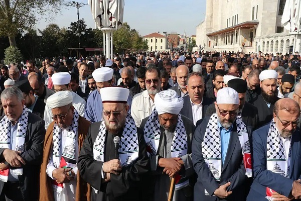 تجمع علمای مسلمان در مسجد فاتح استانبول ‌برگزار شد