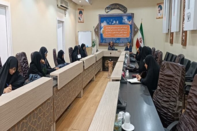 کتاب‌های مخاطب‌پسند در حوزه الهیات تألیف نکرده‌ایم