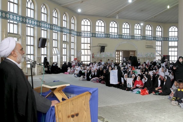 تجمع اعتراضی دانش آموزان طلاب المصطفی