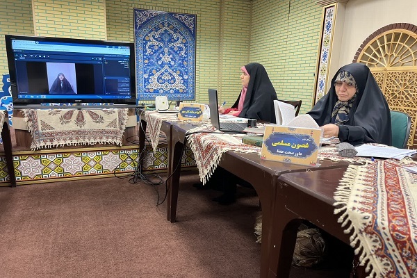 مرحله نهایی هفدهمین دوره مسابقات سراسری ـ مردمی دارالقرآن امام علی(ع) در بخش رشته حفظ 10 و 20 جزء و حفظ کل بانوان