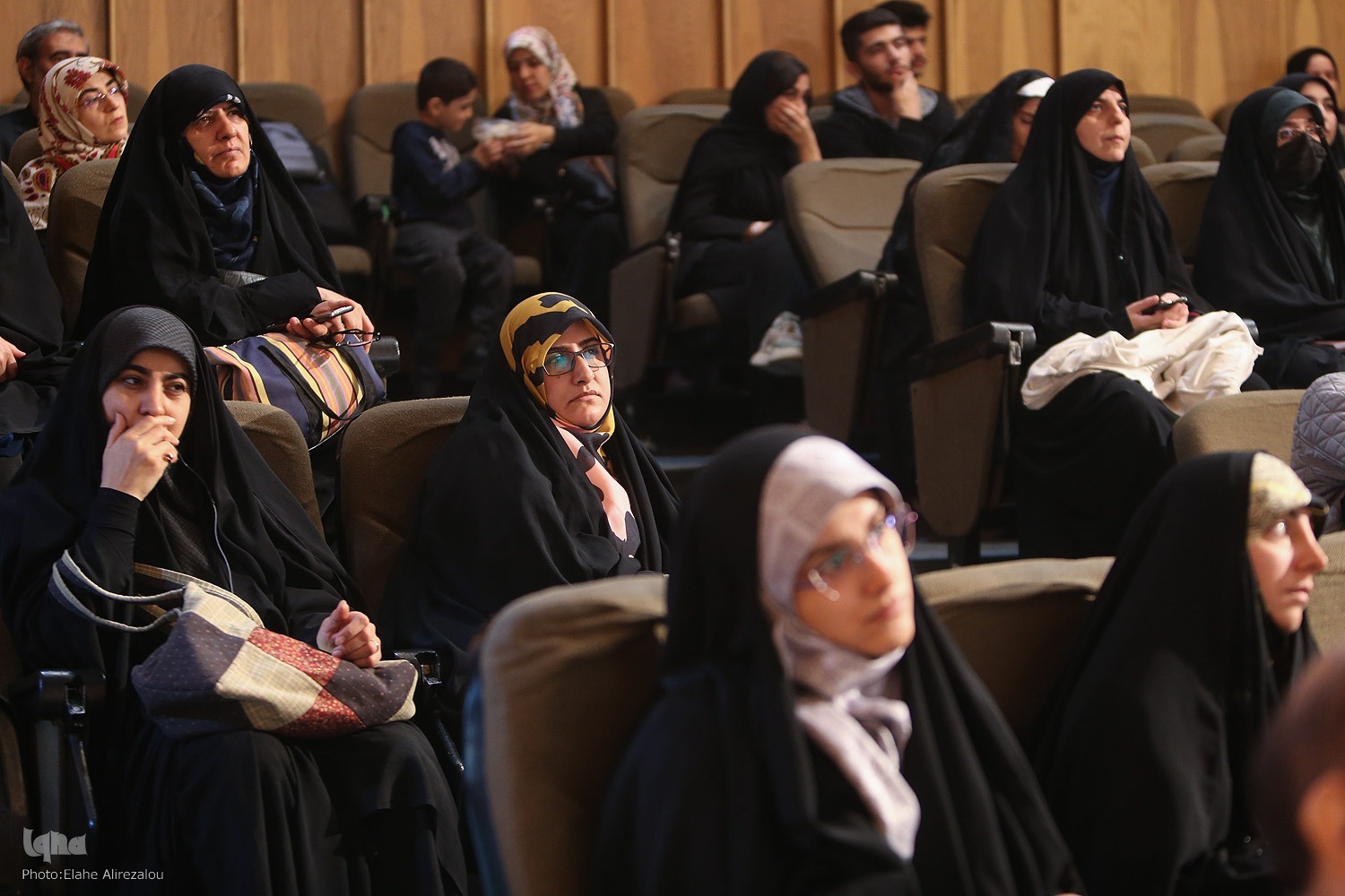 اعلام برگزیدگان دومین جشنواره «آیه‌های قدکشیده»