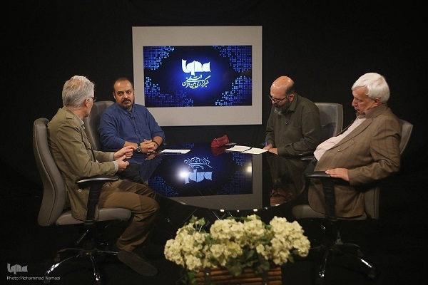 ممیزی به مثابه سد مانع پیشرفت نشر است/ کسی که «ممیزی» را مانع می‌داند ادبیات را نمی‌شناسد + فیلم