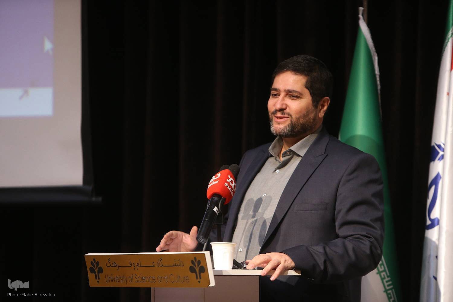 بابک دارابی، مشاور اجتماعی وزیر نفت