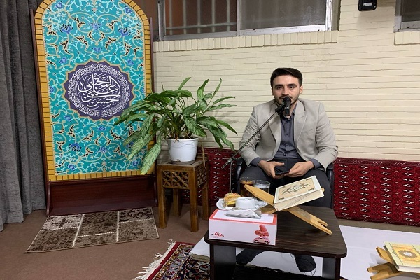 نخستین جلسه از سلسله جلسات آموزشی قرآن سیدمصطفی حسینی، قاری بین‌المللی