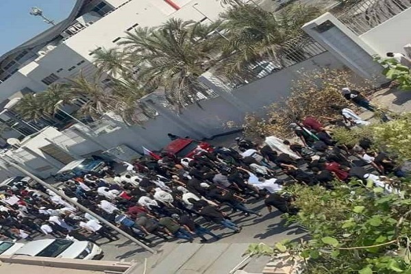 طنین شعار مرگ بر اسرائیل در خیابانهای بحرین + فیلم طنین شعار مرگ بر اسرائیل در خیابانهای بحرین + فیلم