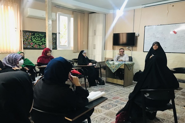 دوره تخصصی تربیت مربی «حرفه‌ای شو» از سوی مؤسسه قرآن  وعترت امام رضا(ع) تهران