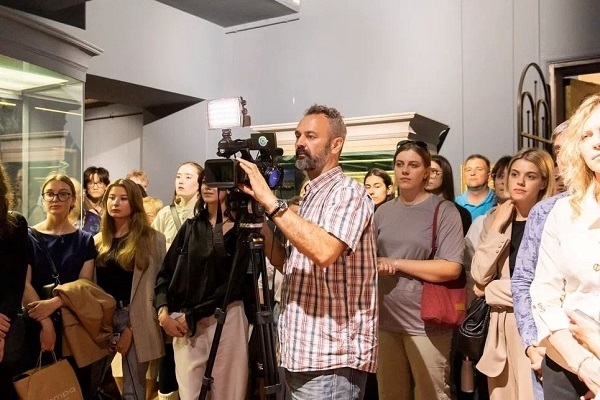 نمایش هنرهای قرآنی ایران در سنتپترزبورگ نمایش هنرهای قرآنی ایران در سنتپترزبورگ