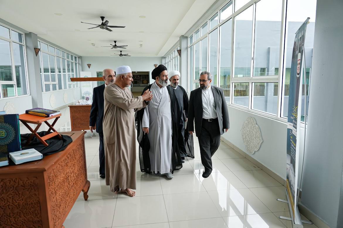 بازدید نماینده ولی فقیه در امور حج از بنیاد نشر قرآن «رستو» در مالزی