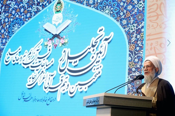 حجت‌الاسلام والمسلمین عباس محمدحسنی، نماینده ولی‌فقیه در ارتش و رئیس سازمان عقیدتی ـ سیاسی ارتش