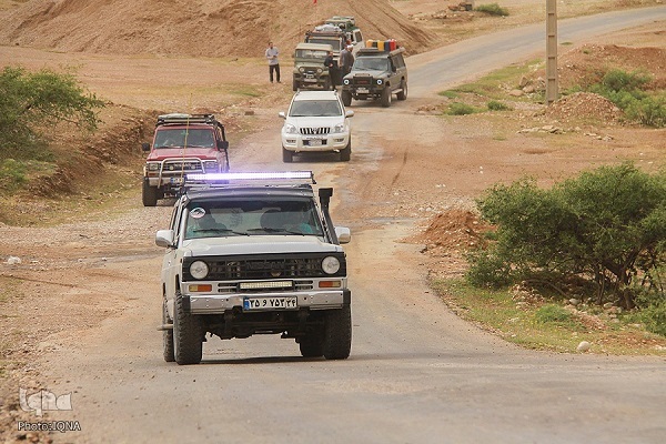 خدمت جهادی از نوع حرکتهای فرهنگی و برپایی یادواره خانگی شهدا خدمت جهادی از نوع حرکتهای فرهنگی و برپایی یادواره خانگی شهدا