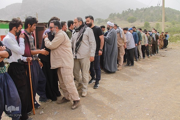 خدمت جهادی از نوع حرکتهای فرهنگی و برپایی یادواره خانگی شهدا خدمت جهادی از نوع حرکتهای فرهنگی و برپایی یادواره خانگی شهدا