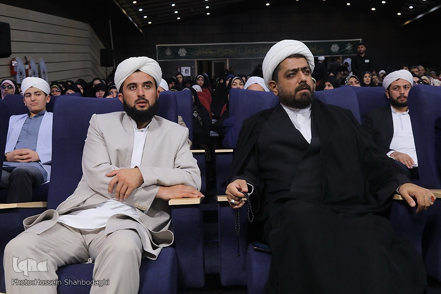 قاری اسفراینی و تشویق هم‌استانی‌ها