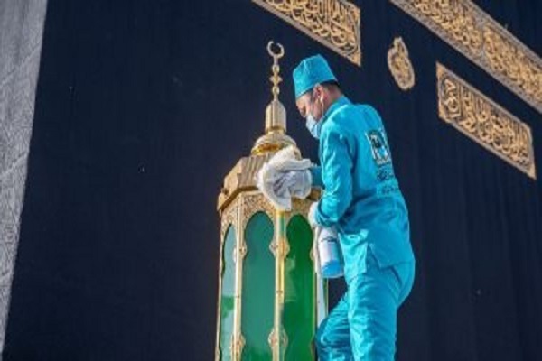 آغاز طرح صيانت دورهای از كعبه + فیلم آغاز طرح صيانت دورهای از كعبه + فیلم