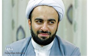 دستیابی به صراط مستقیم، با تمسک به قرآن محقق می‌شود