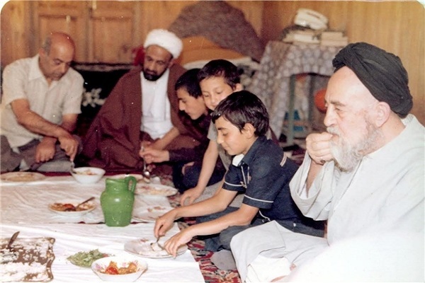 خانم منصوره روزبه، همسر علامه طباطبایی درگذشت