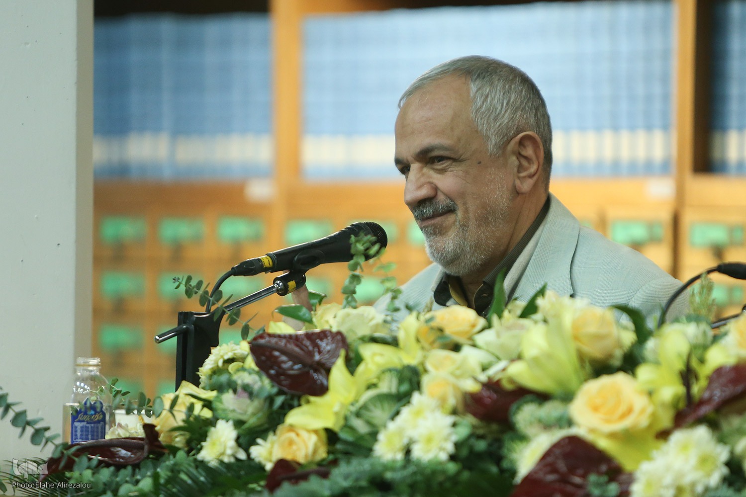 فرهنگ ملی ایران را حفاظت کنیم