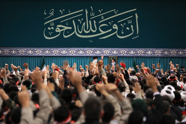 دیدار هزاران نفر از بسیجیان با رهبر انقلاب