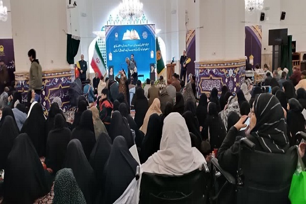 مراسم ویژه احیای زائران غیرایرانی در حرم مطهر رضوی برگزار شد