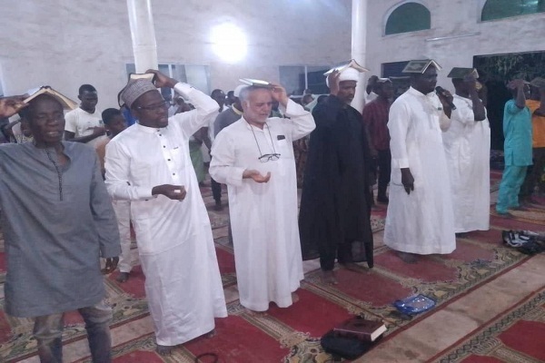 احیای نخستین شب قدر در کشورهای آفریقایی + عکس احیای نخستین شب قدر در کشورهای آفریقایی + عکس