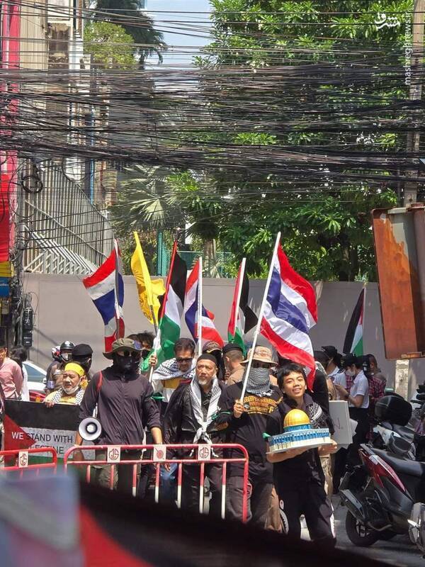 محکومیت جنایات اسراییل مقابل سفارت رژیم صهیونیستی در بانکوک + عکس