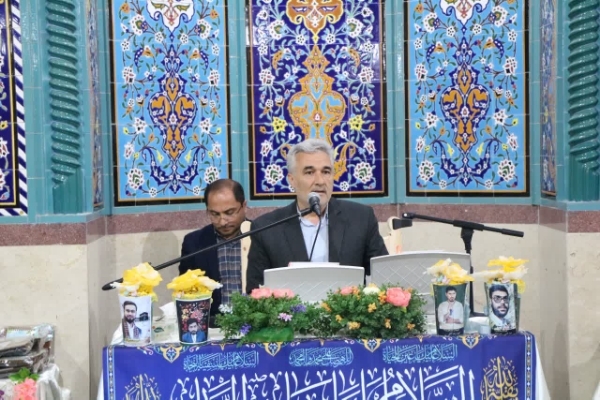 نخبگان قرآنی وارثان دینی نظام تعلیم و تربیت هستند