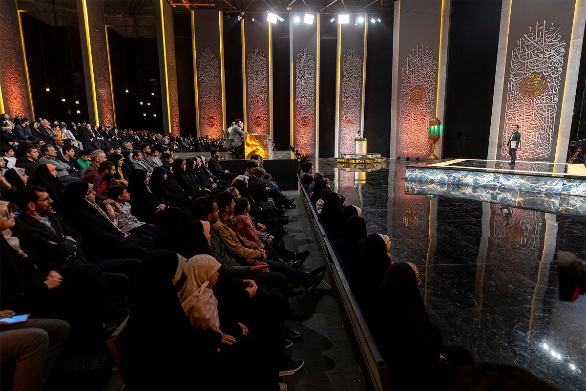 ملاقات مستندساز ایرانی با کاریکاتوریست و کشیش توهین کننده به مقدسات اسلام