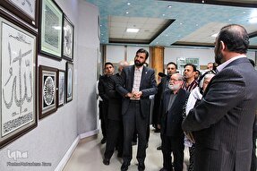 عکس | رونمایی از کتابت دومین قرآن هنری، پارچه‌ای نفیس کشور