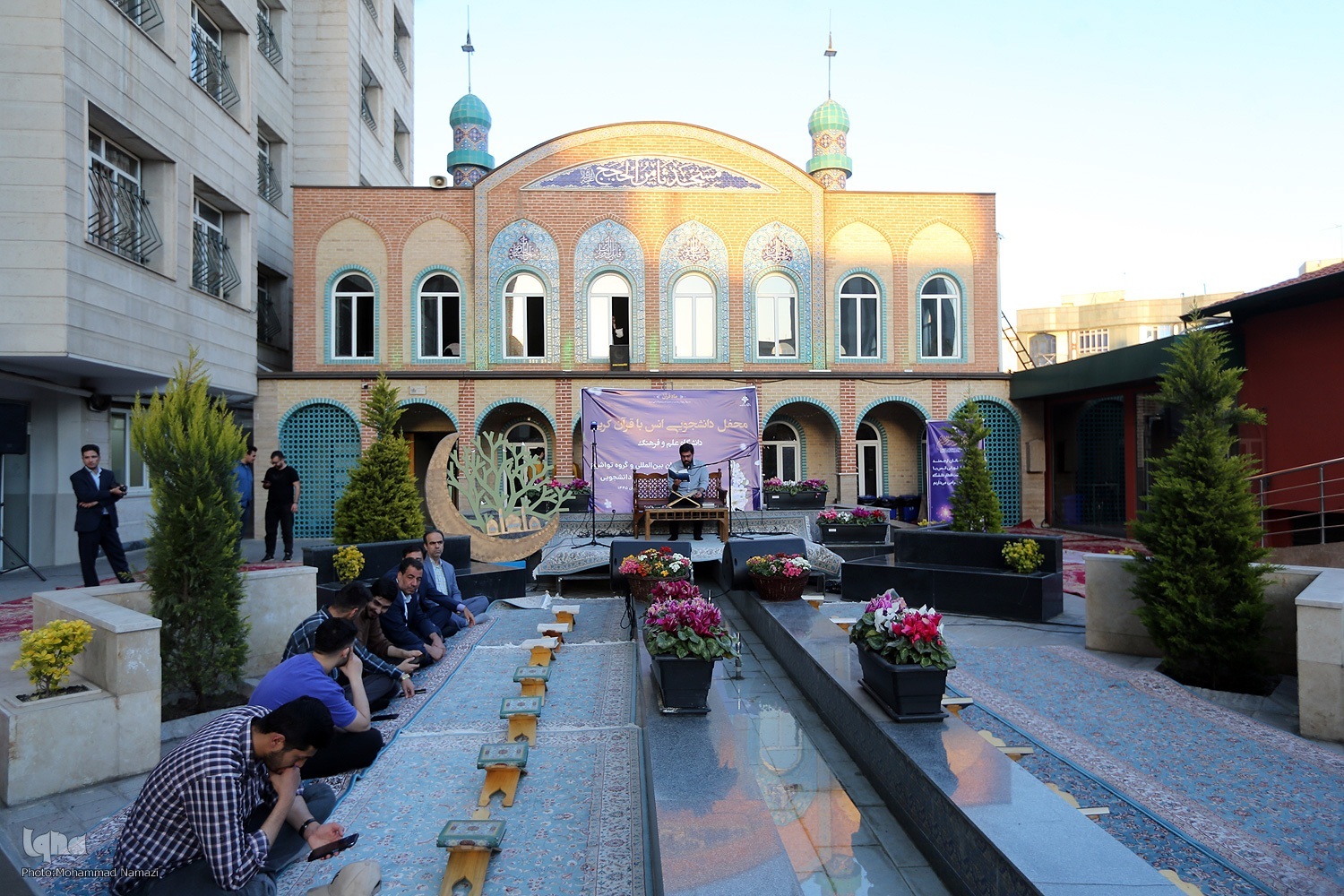 برگزاری محفل انس با قرآن در دانشگاه علم و فرهنگ + عکس