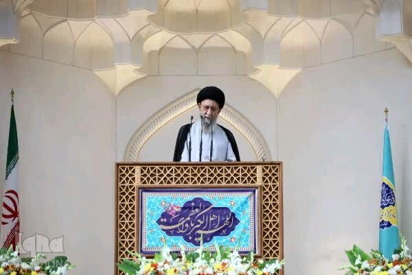 دموکراسی غرب بر پایه دروغ است