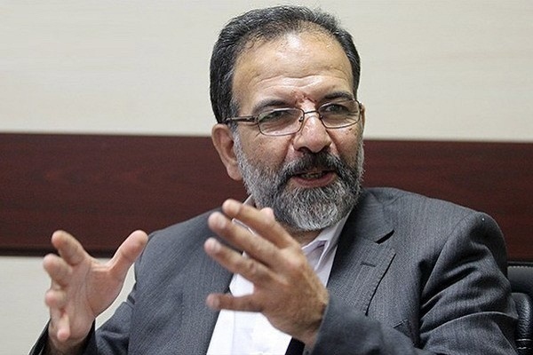 جعفر قنادباشی، کارشناسی مسائل غرب آسیا