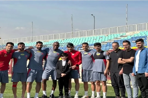 حضور صالح‌ مهدی‌زاده در تمرینات پرسپولیس + فیلم و عکس