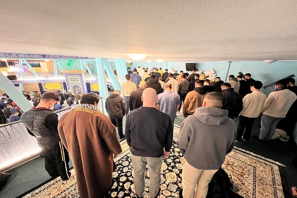 برگزاری مراسم جشن میلاد امام حسن (ع) در مرکز اسلامی هامبورگ + عکس