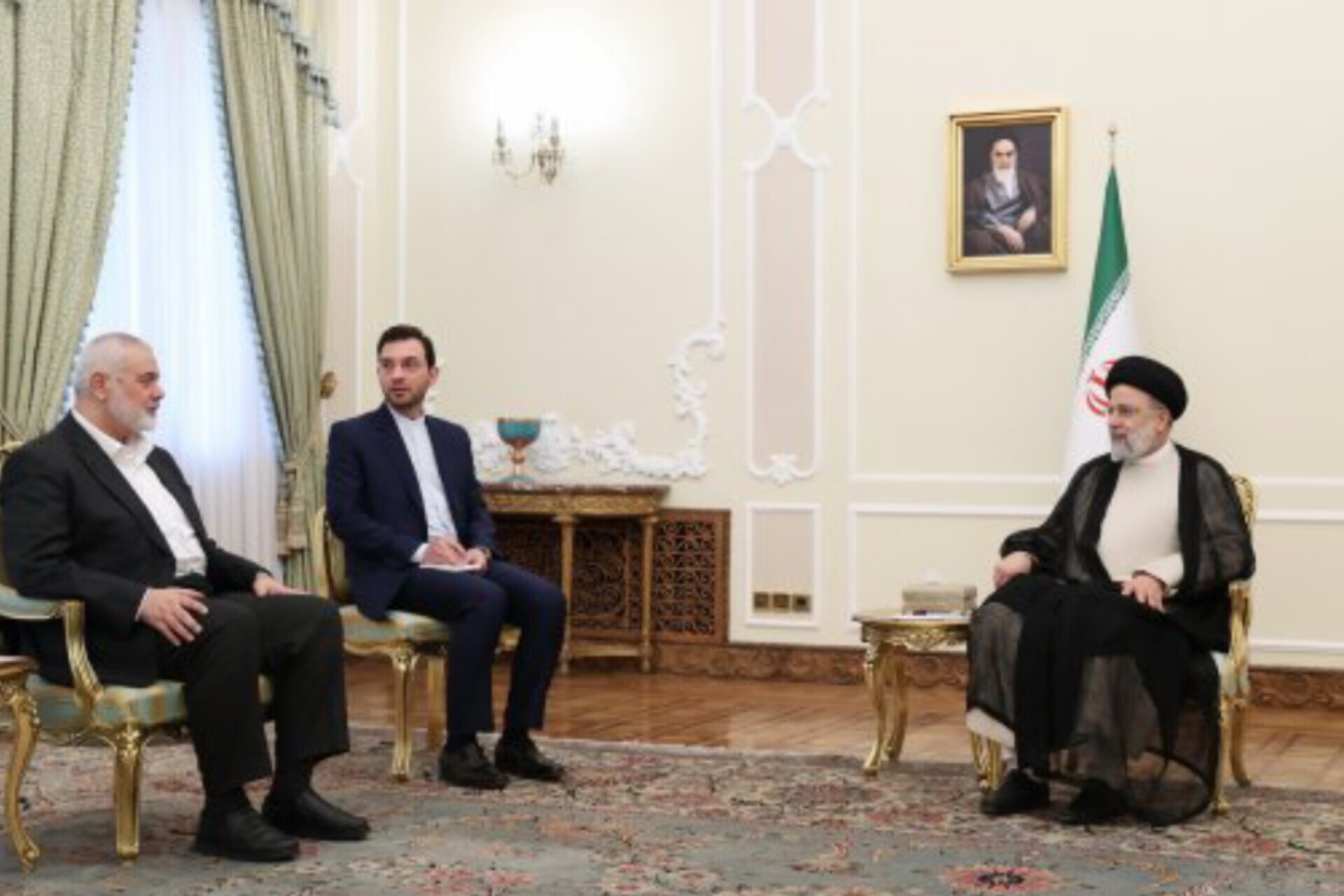 رئیسجمهور در دیدار با اسماعیل هنیه رئیسجمهور در دیدار با اسماعیل هنیه