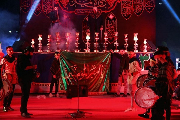 12 فروردین/////  «منقبت‌خوانی» علی(ع)؛ راوی حقیقت اَبَرمردی که رنج صیقلش می‌داد