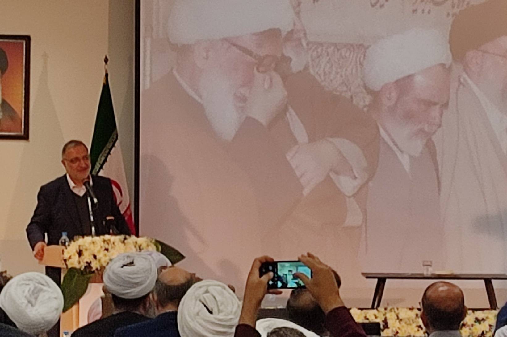 باطن سالم جوانان ما می‌تواند از سوی علما دستگیری شود