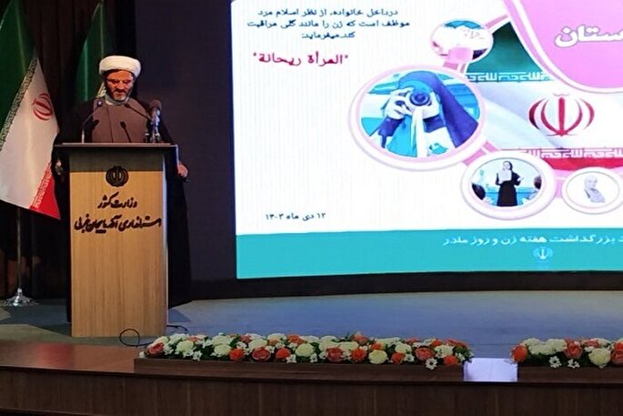 غرب از بانوان درراستای منافع خود استفاده می‌کند