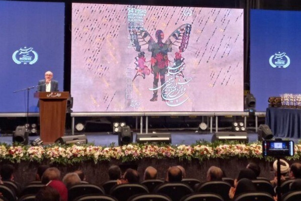 آماده انتشار برای روز جمعه/// از ادای دین هنرمندان به حاج قاسم تا خطر هجمه موسیقی به جوانان