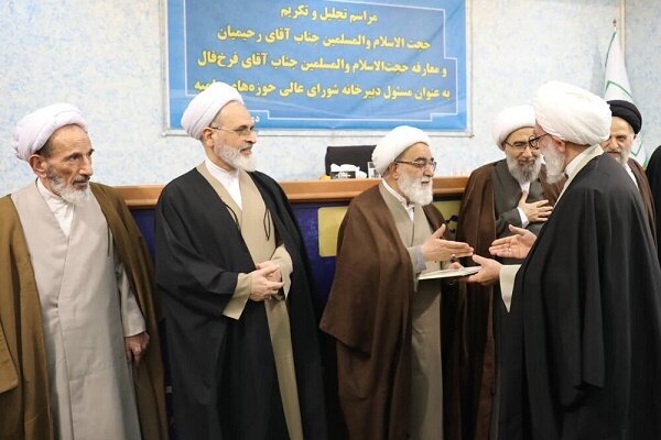 ارسال/ مسئول جدید دبیرخانه شورای عالی حوزه‌های علمیه معارفه شد