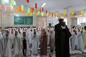 عکس | جشن تکلیف دانش‌آموزان دختر در خرم‌آباد