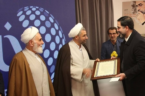 هنوز آماده نیست//// سیل انتصاب‌های فرهنگی و ادبی، دلخوری شهرام ناظری را شست