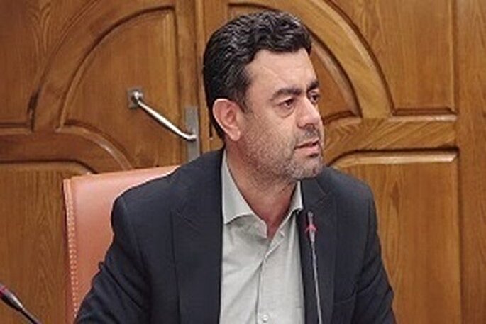 ایجاد اشتغال پایدار و توسعه اقتصادی در قالب بخش تعاون امکان‌پذیر است